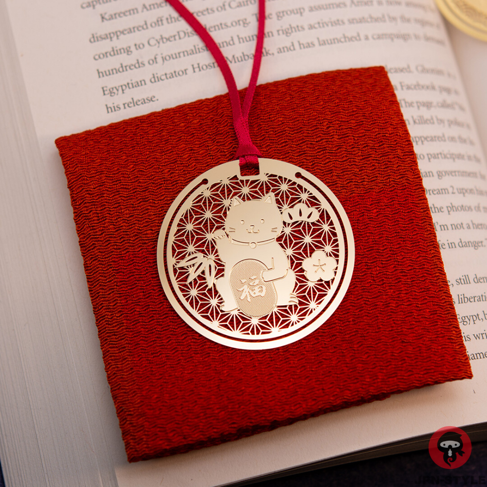 Amulet bookmark &quot;Maneki Neko&quot;